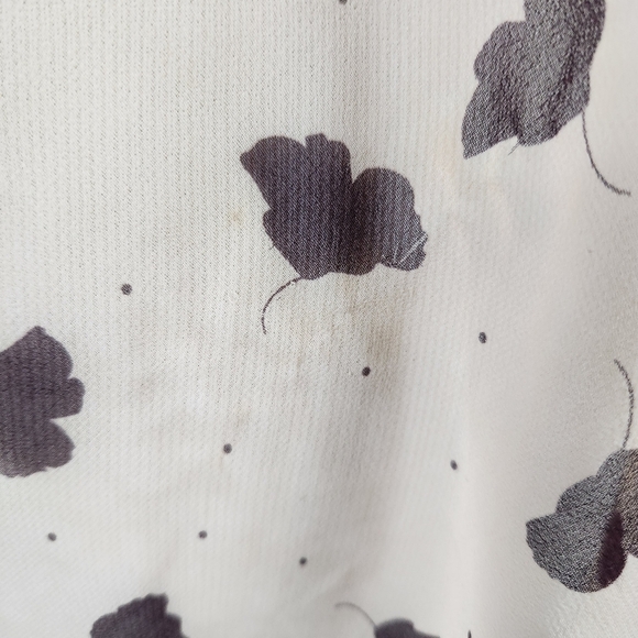 CAbi Playfall Me Sheer Ginkgo Leaf Print Flutter Sleeve Top (M) - Picture 5 of 5